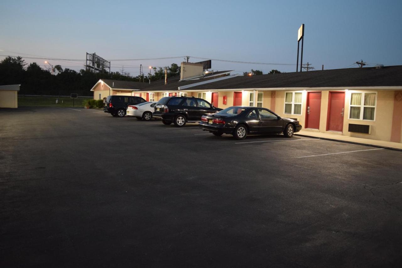 White Oaks Motel Pennsville/Carneys Point ภายนอก รูปภาพ